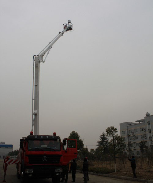 举高喷射消防车3.jpg